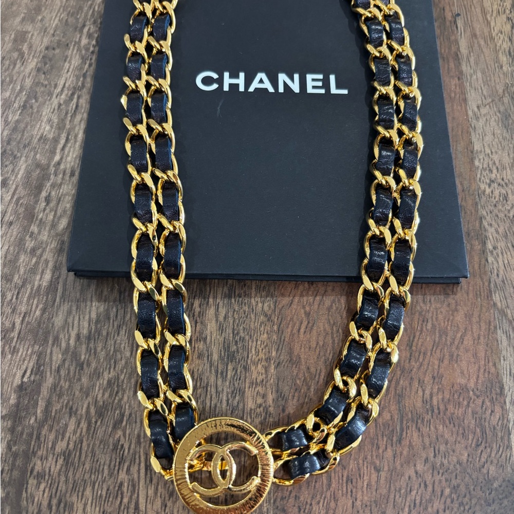 Authentic NEW CHANEL leather gold vintage belt 65cm - Picture 6 of 8